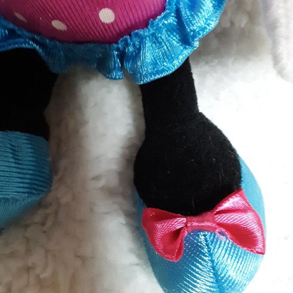 Minnie Mouse stuffie - Picture 6 of 7